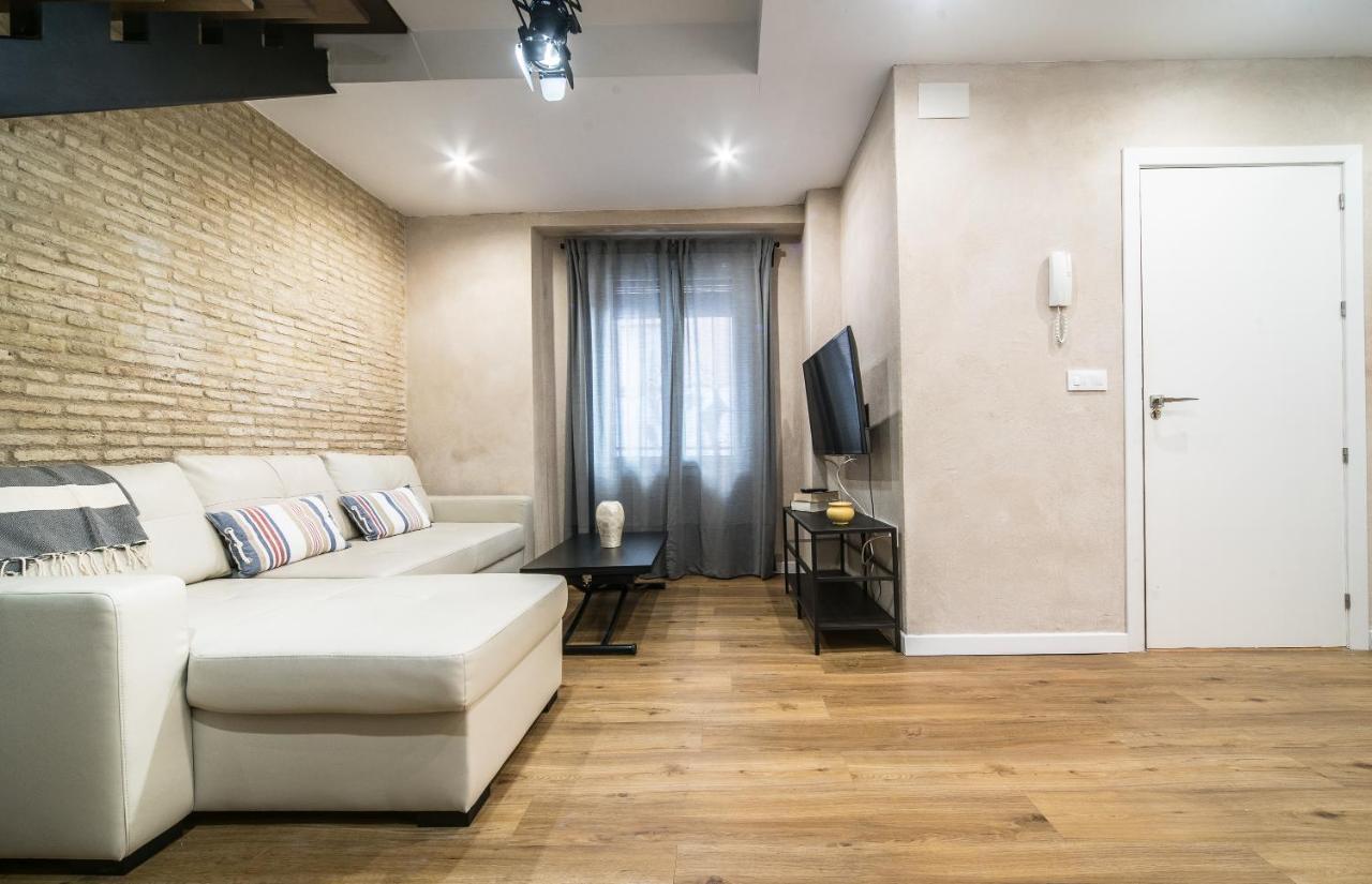 Rey De Sevilla Flats - Duplex Museo Buitenkant foto