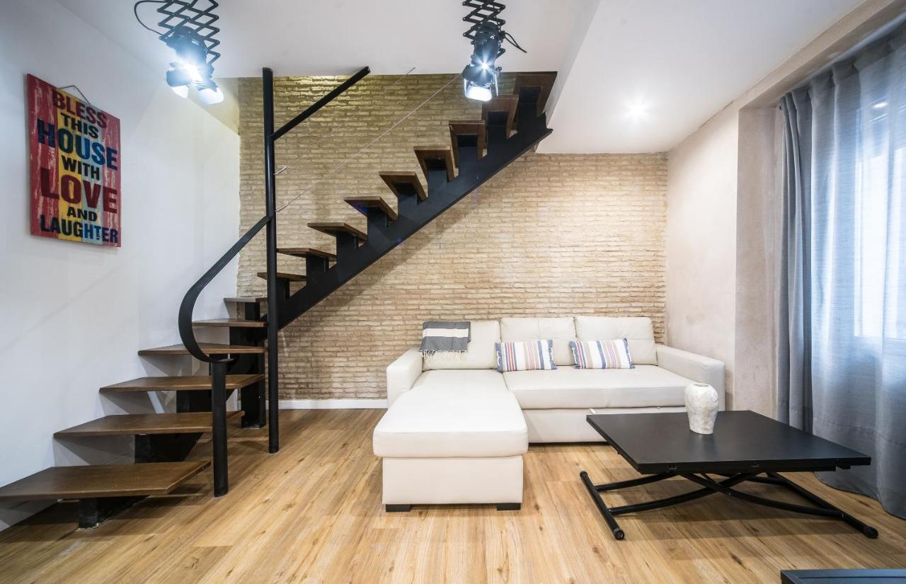 Rey De Sevilla Flats - Duplex Museo Buitenkant foto