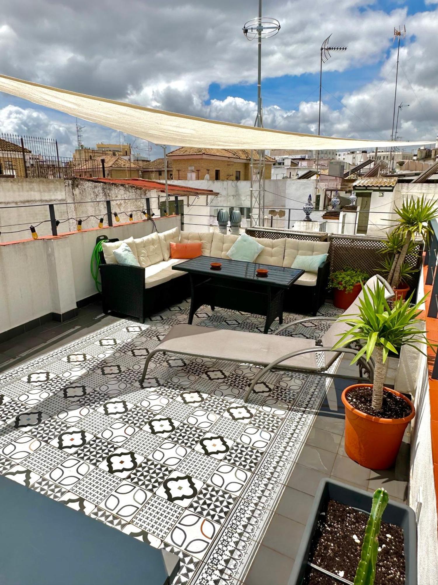 Rey De Sevilla Flats - Duplex Museo Buitenkant foto